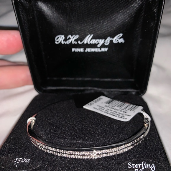 NWT sterling silver bangle adorned with diamonds - Picture 1 of 2